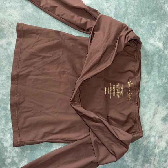 Off Shoulder Top - Picture 2 of 3